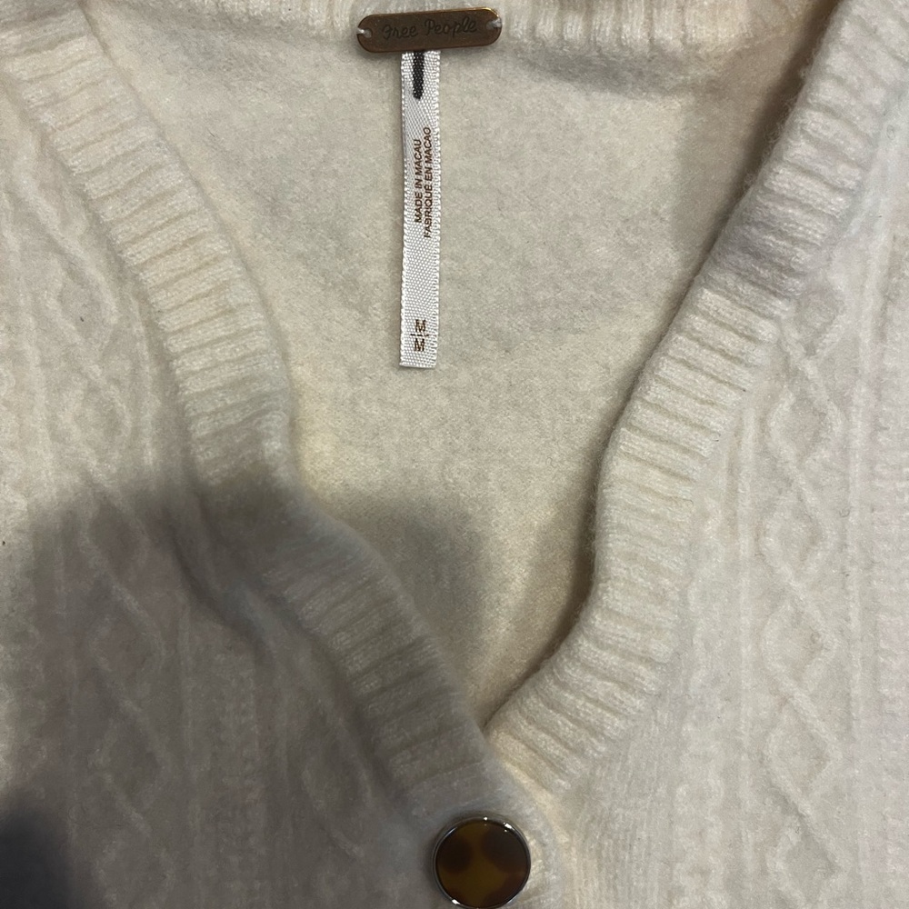 Beatrice Cashmere Button-Up Vest by Free People size M, looks like an XS Cream - Picture 4 of 5
